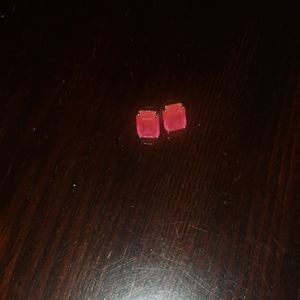 Pink  studded earrings.